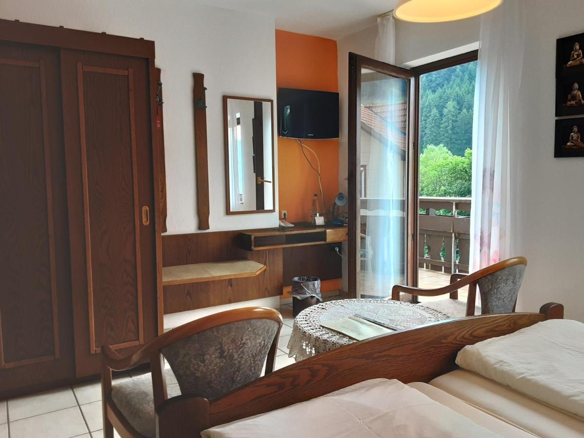 Hotel Gasthof Zur Krone Oberzent Exterior photo